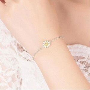 NEW 925 Silver Two Tone Daisy Bracelet